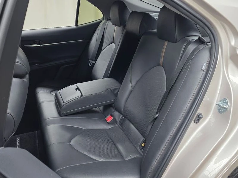 Toyota Camry 2.5 Automatic, снимка 14 - Автомобили и джипове - 55662565