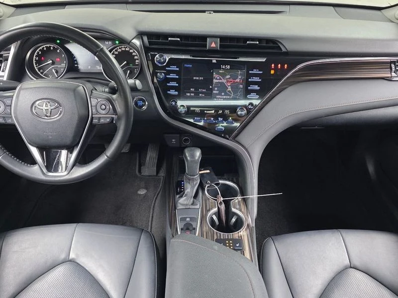 Toyota Camry 2.5 Automatic, снимка 8 - Автомобили и джипове - 55662565