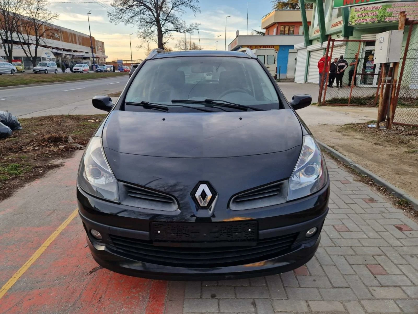 Renault Clio СОБСТВЕН ЛИЗИНГ  - изображение 3