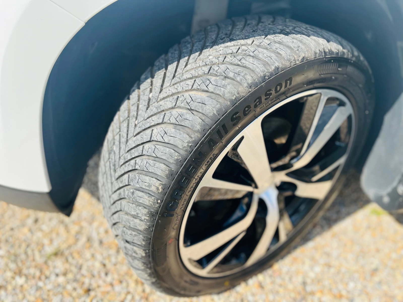 Peugeot 2008 1.2i NAVI-TOP | Mobile.bg — изображение 16
