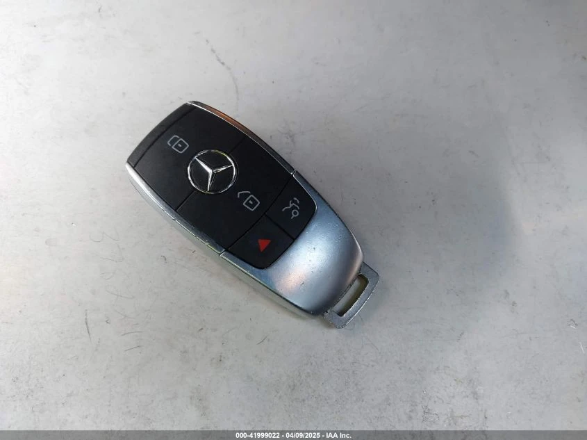 Mercedes-Benz C 300 2.0L I-4 DI, DOHC, VVT, TURBO, 255HP All Wheel Dri - изображение 3