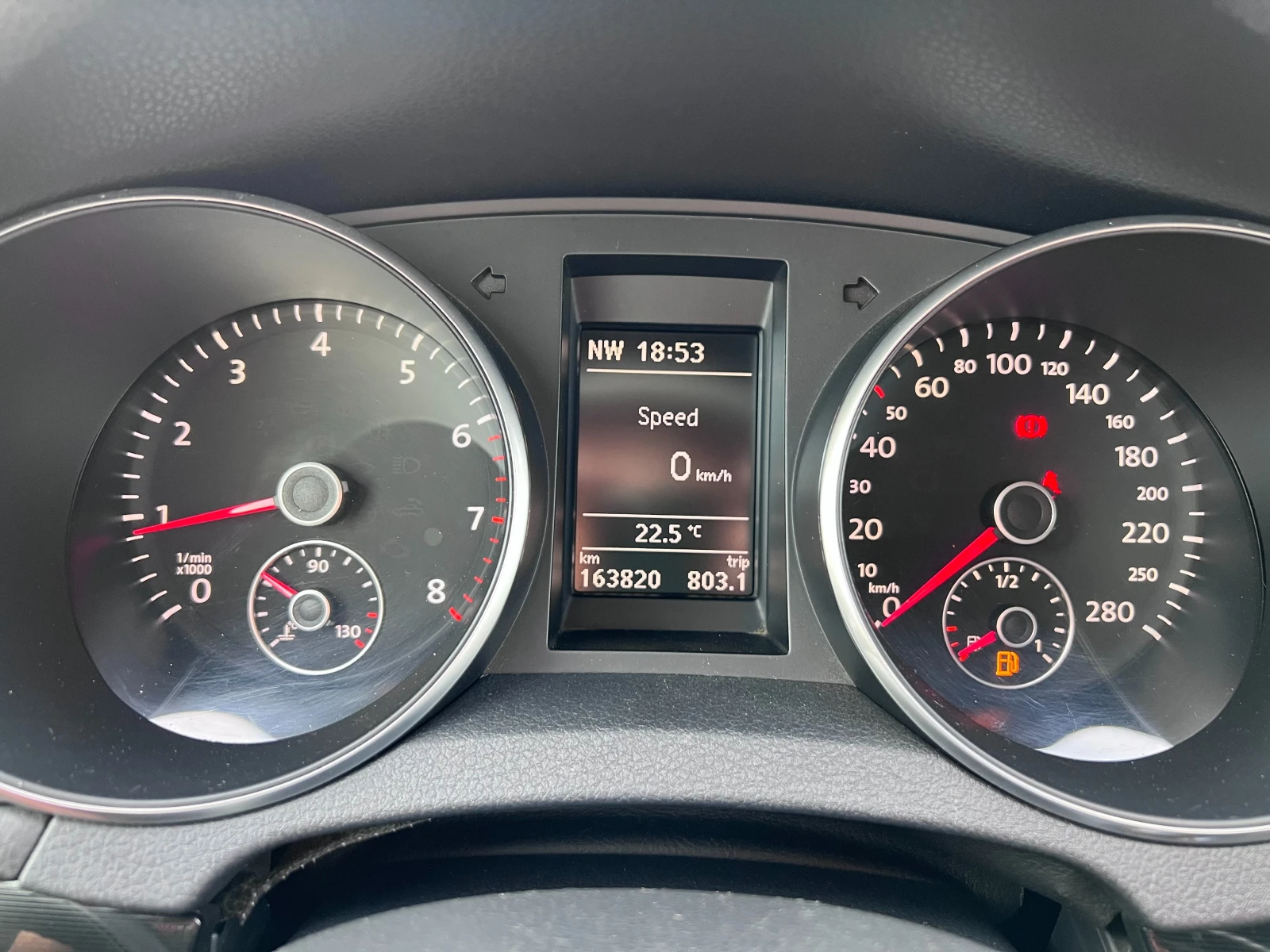 VW Golf GTI 211+ 6 Скорости Навигация Реални километри  - изображение 10