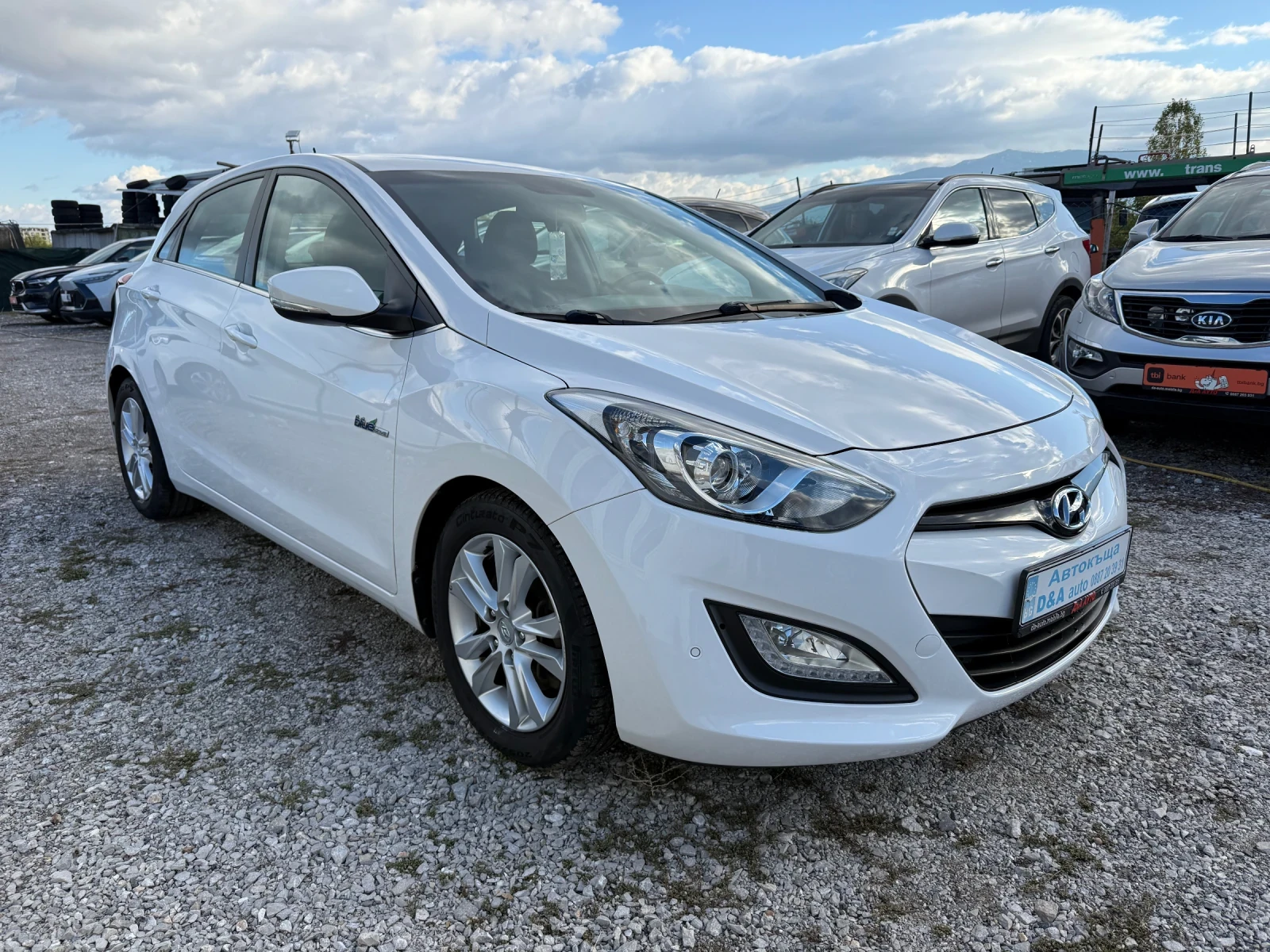 Hyundai I30 1.6i Швейцария Executive Фейслифт - изображение 4