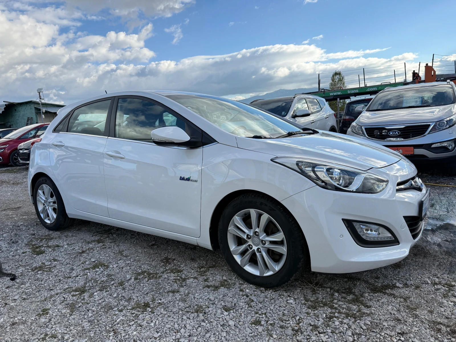 Hyundai I30 1.6i Швейцария Executive Фейслифт - изображение 3