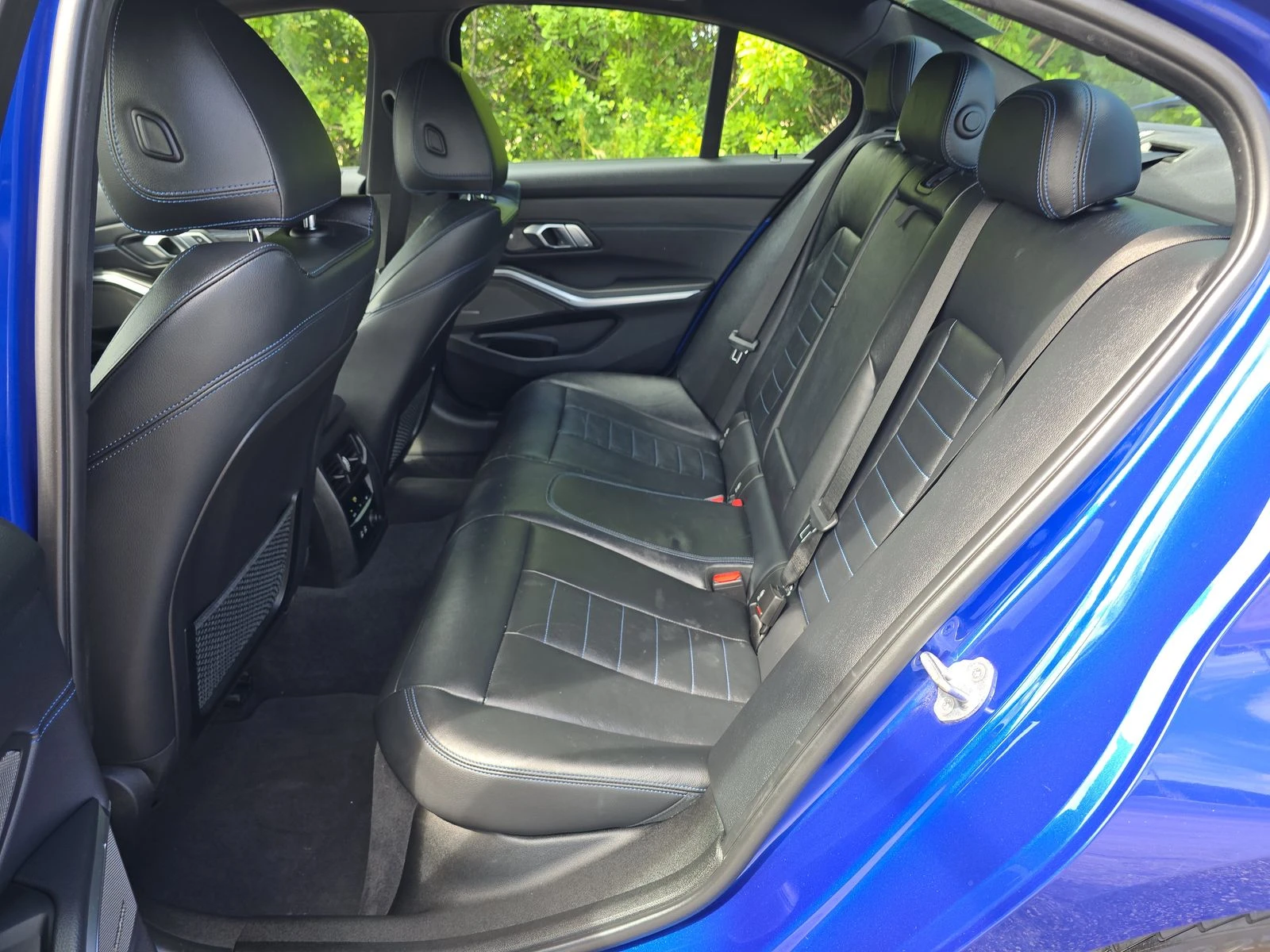 BMW 330 M PACK* HARMAN* DIGITAL* PODGREV* HEAD UP*  | Mobile.bg — изображение 13