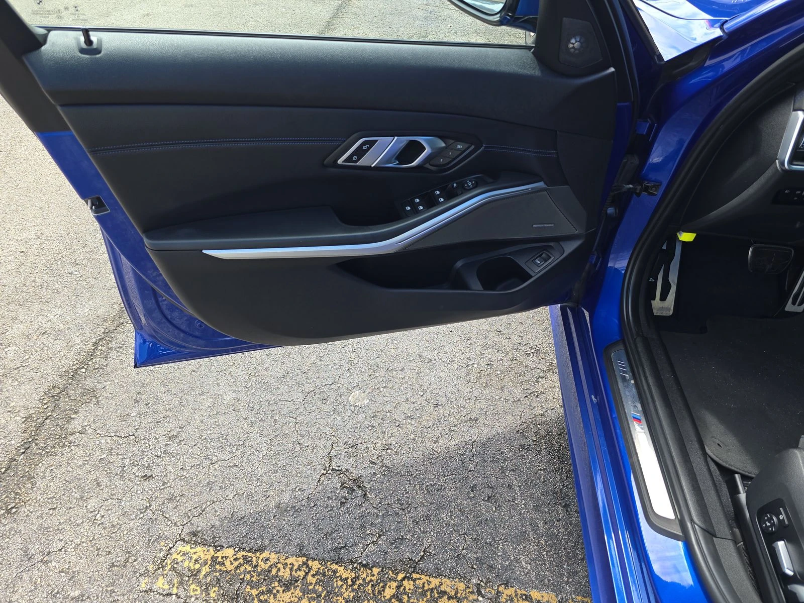 BMW 330 M PACK* HARMAN* DIGITAL* PODGREV* HEAD UP*  | Mobile.bg — изображение 10