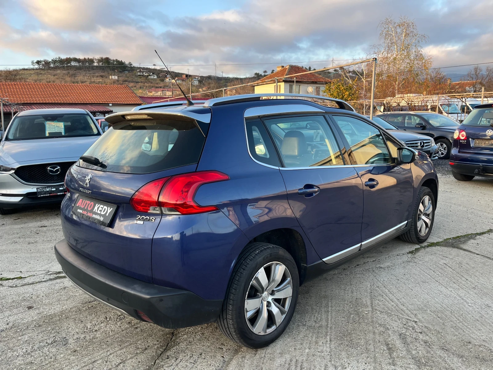 Peugeot 2008 1.6HDI ALLURE - изображение 5