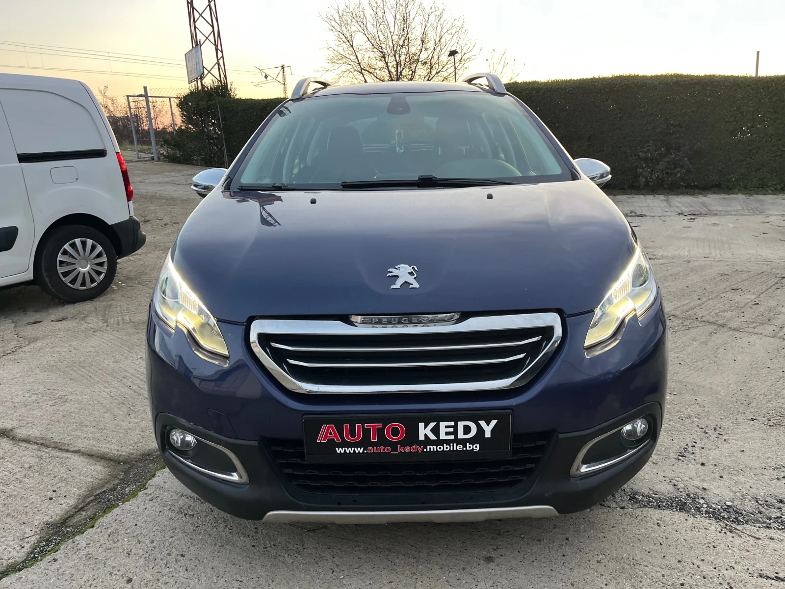 Peugeot 2008 1.6HDI ALLURE - изображение 2