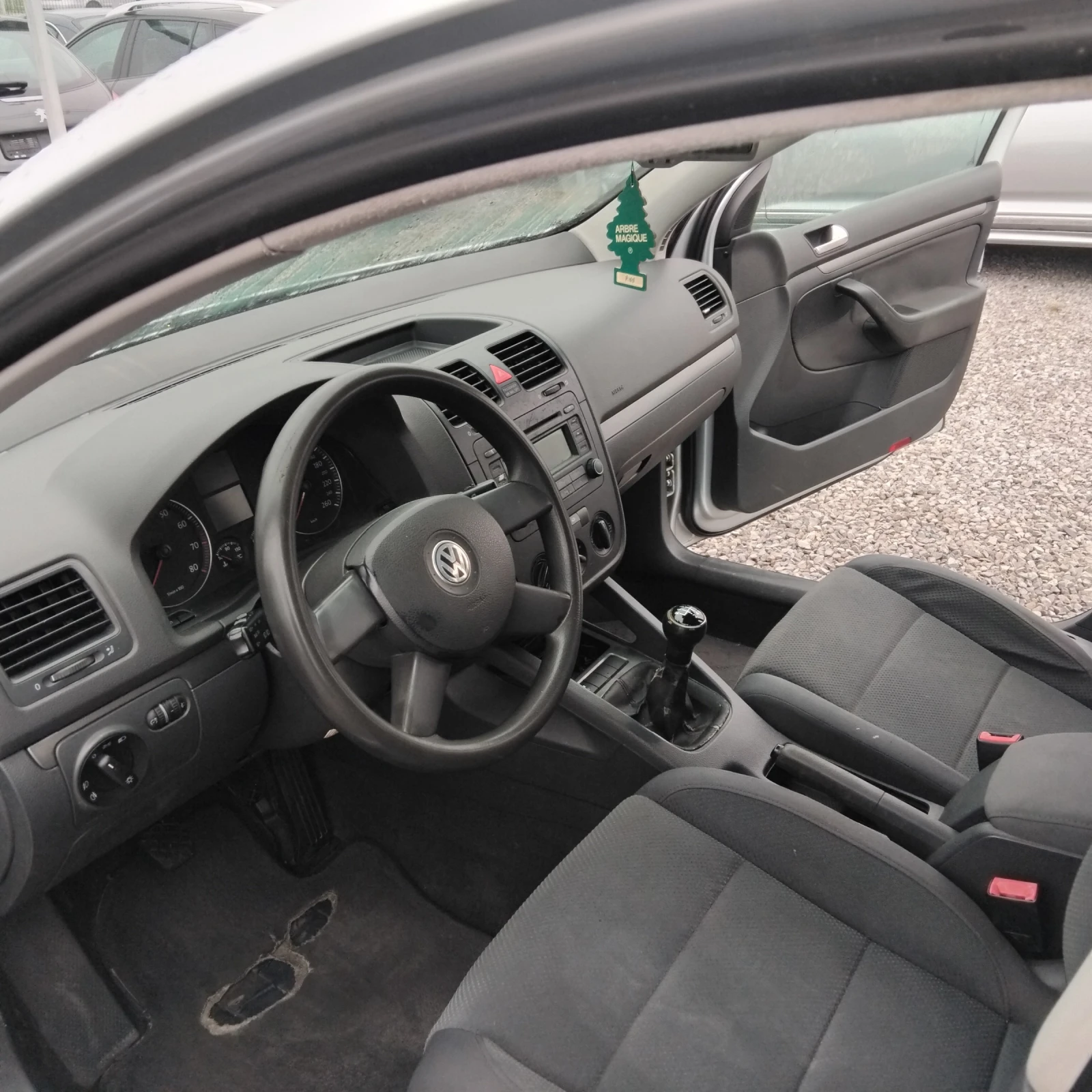 VW Golf 1.6 - изображение 7