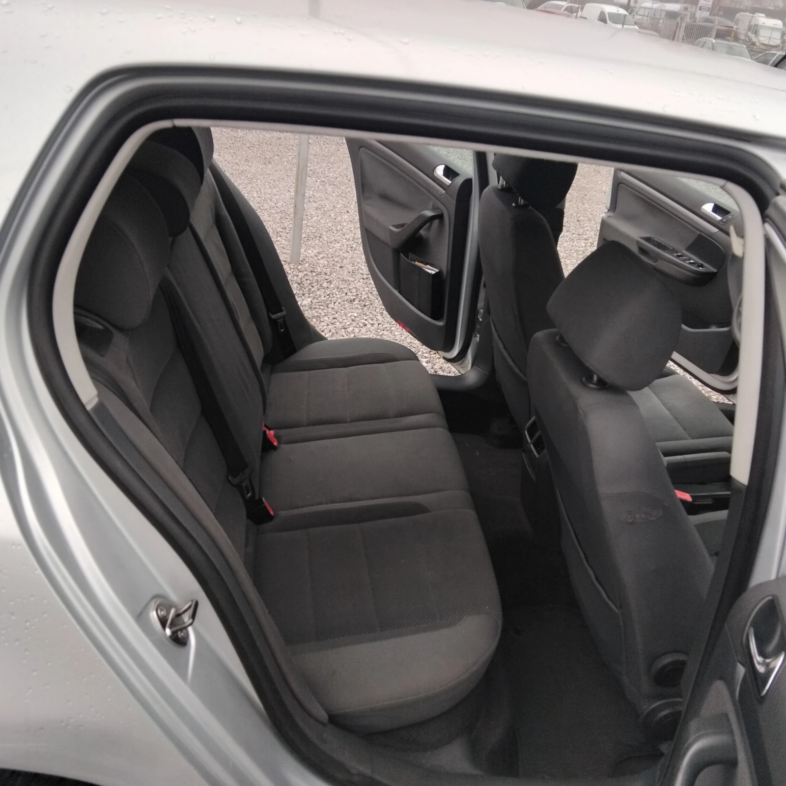 VW Golf 1.6 | Mobile.bg � ����������� 11