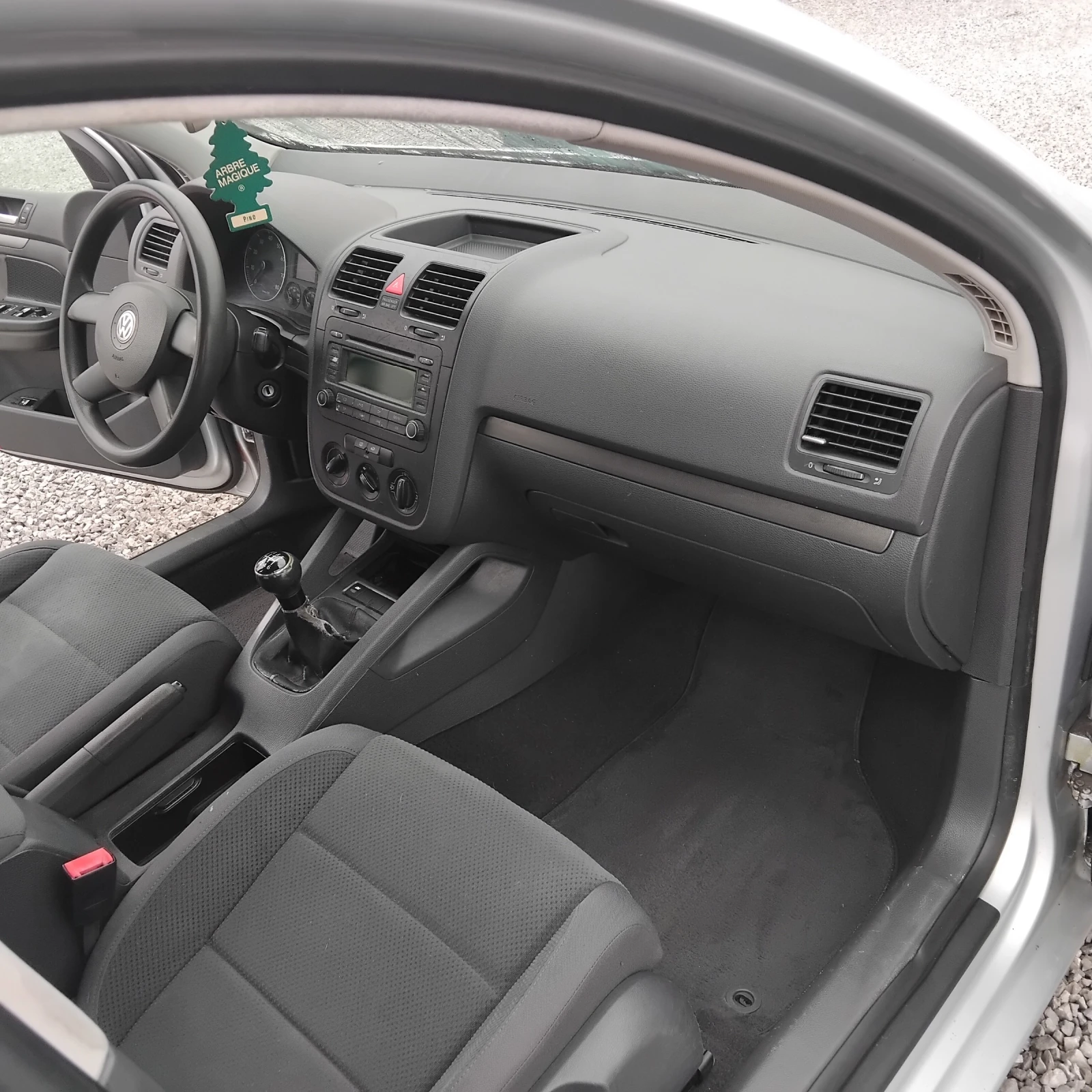 VW Golf 1.6 - изображение 9