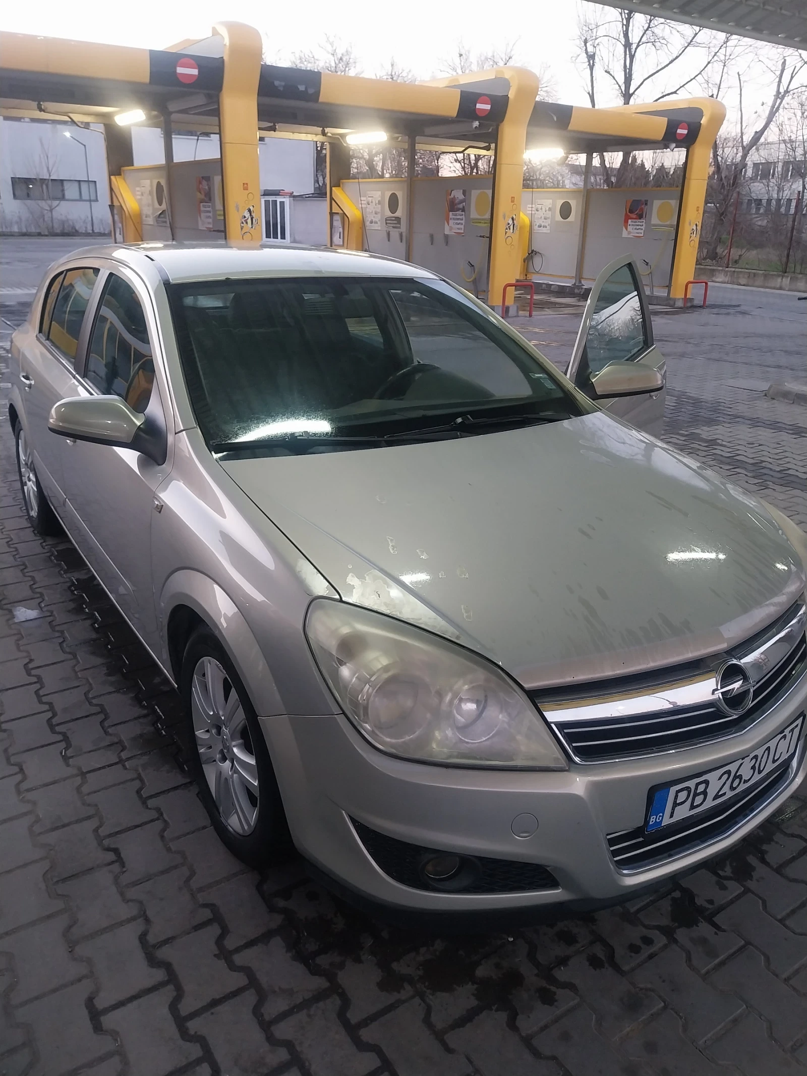 Opel Astra 1.7 cdti Cosmo, снимка 9 - Автомобили и джипове - 53638390