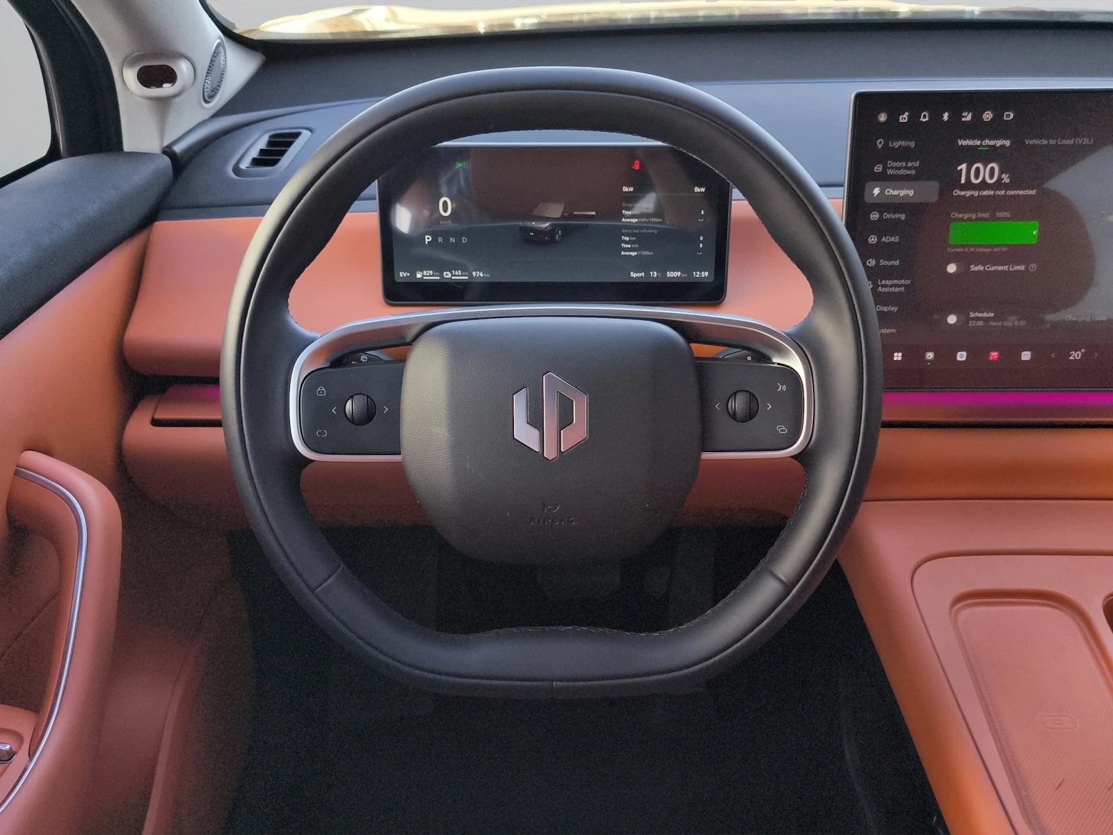 Leapmotor C10 DESIGN REEV 158kW 28, 4kWh//2507969, снимка 10 - Автомобили и джипове - 53827010