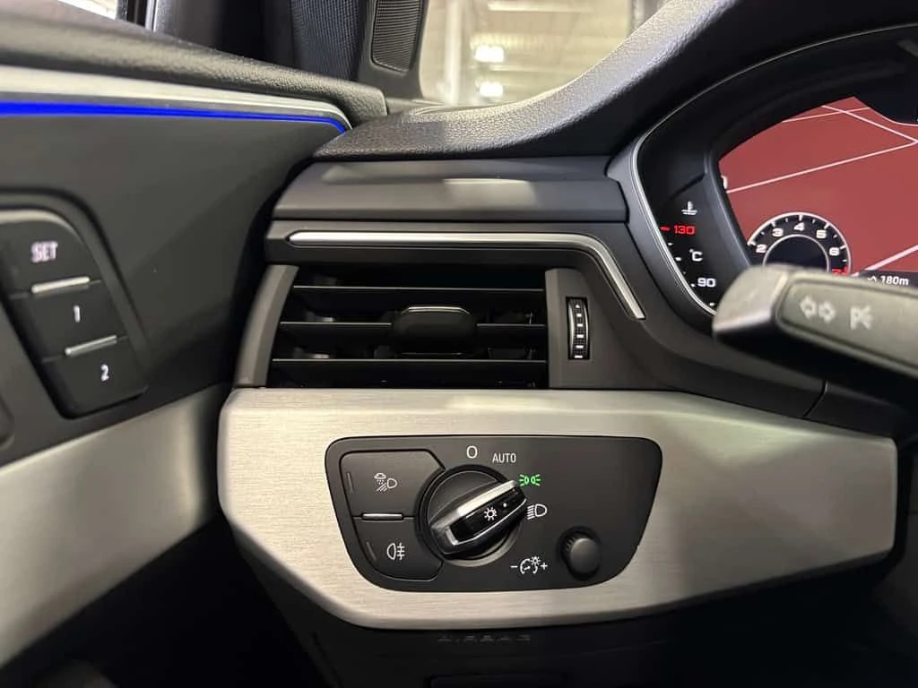 Audi A4 * Technik| QUATTRO| S LINE| MANUAL| CLUSTERNAV| AM, снимка 7 - Автомобили и джипове - 53849373