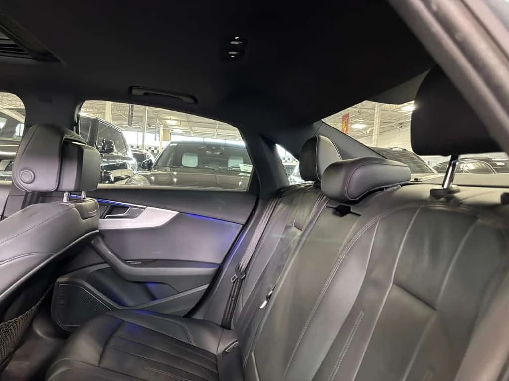 Audi A4 * Technik| QUATTRO| S LINE| MANUAL| CLUSTERNAV| AM, снимка 15 - Автомобили и джипове - 53849373