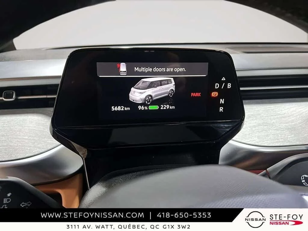 VW ID.Buzz 1ST EDITION * 360 КАМЕРИ* ОБДУХВАНЕ* ПАНО* CARFAX, снимка 14 - Автомобили и джипове - 54124384