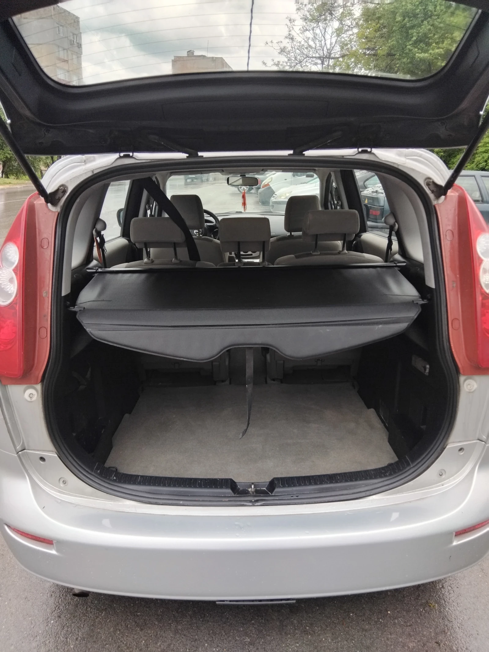 Mazda 5, снимка 8 - Автомобили и джипове - 54526339