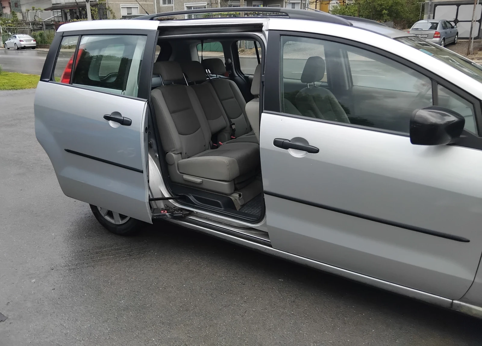 Mazda 5, снимка 9 - Автомобили и джипове - 54526339