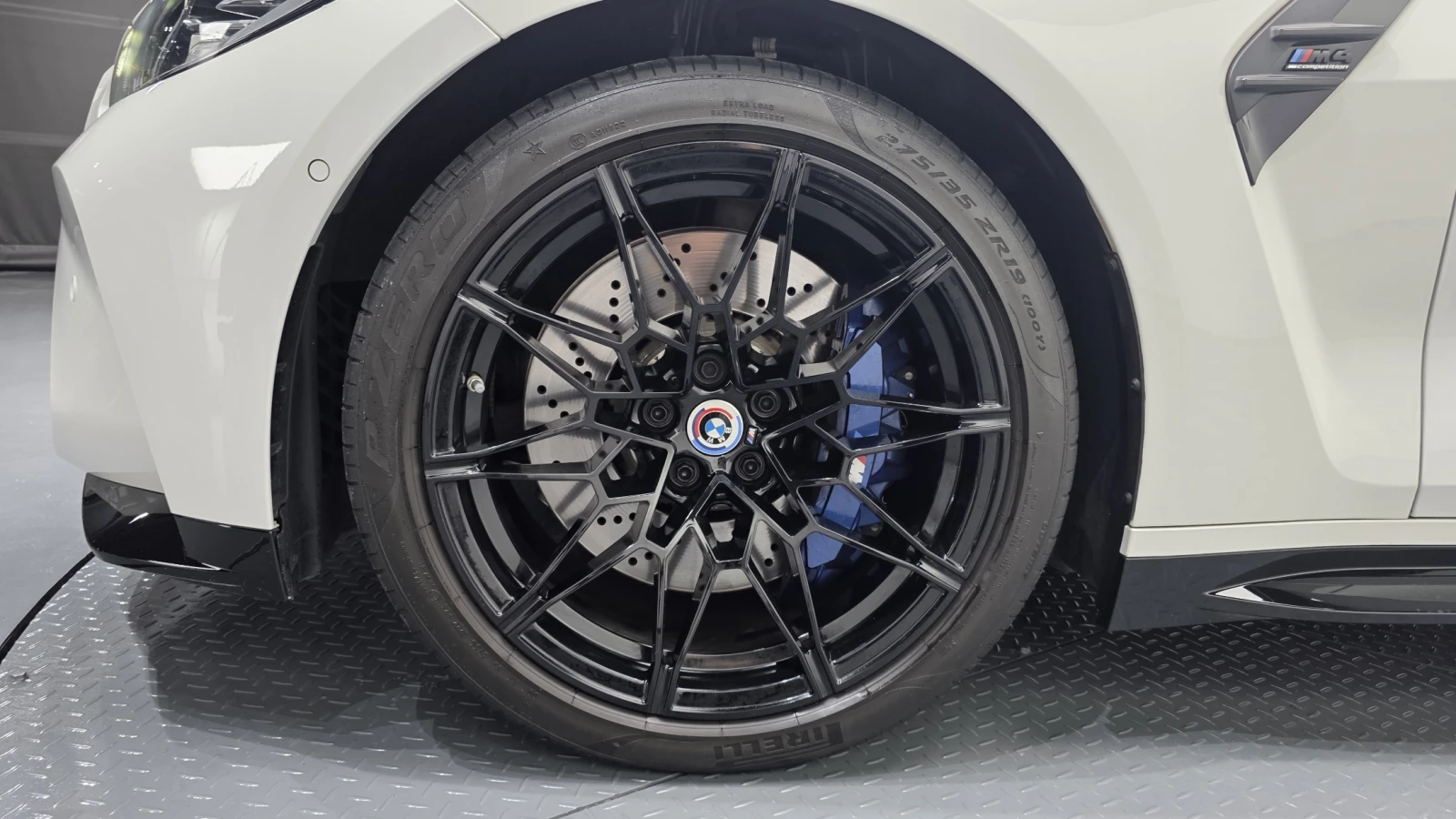 BMW M4 Competition M xDrive, снимка 4 - Автомобили и джипове - 55396385