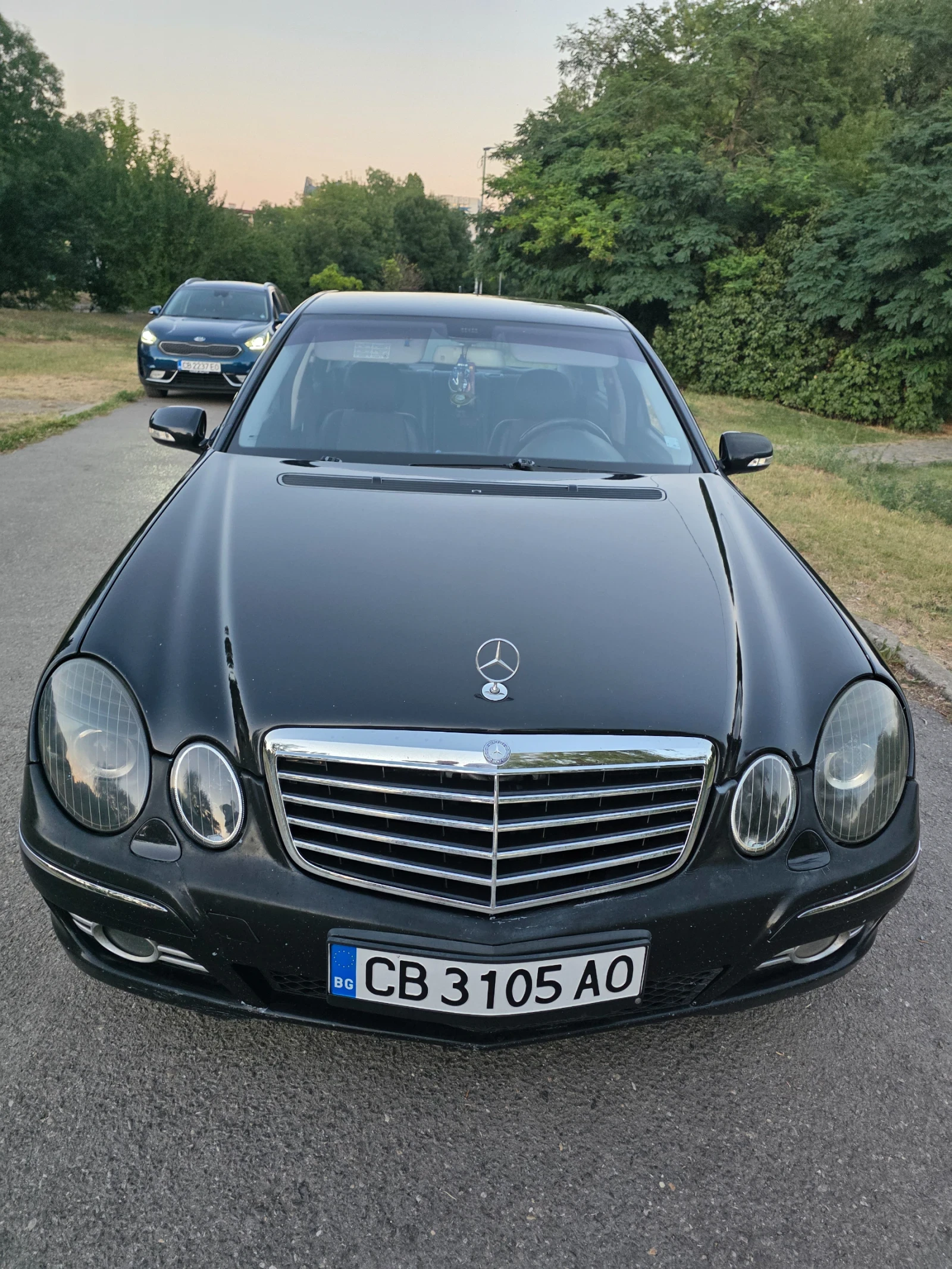 Mercedes-Benz E 220, снимка 15 - Автомобили и джипове - 55709088