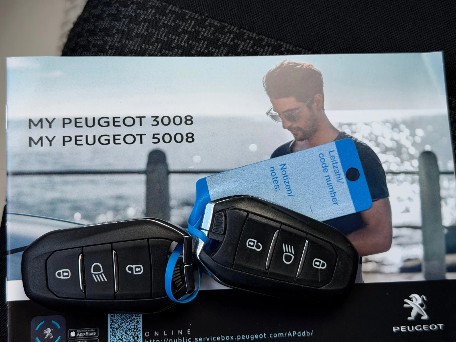 Peugeot 3008 1.5 AVT LED KAMERA , снимка 15 - Автомобили и джипове - 55750921