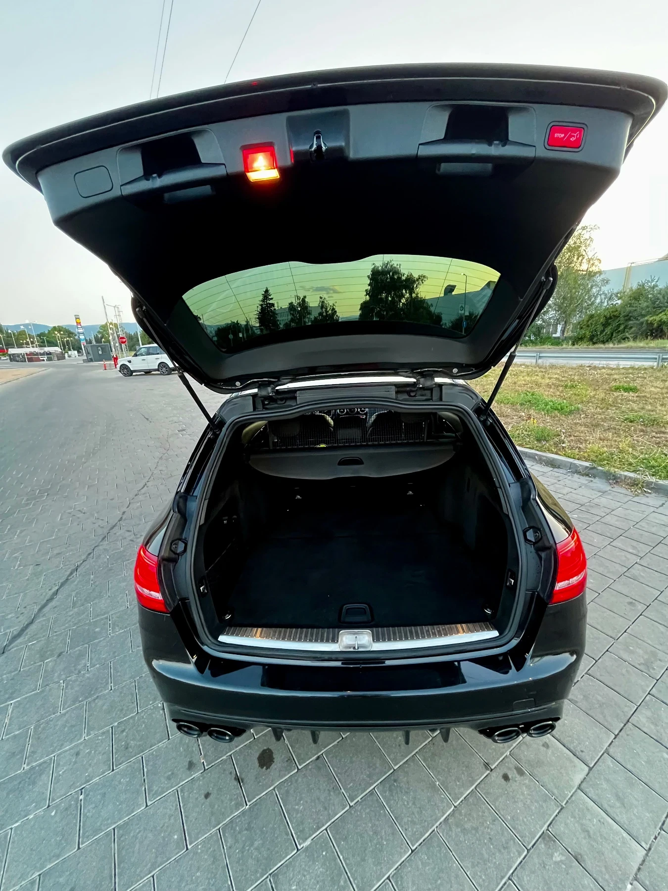 Mercedes-Benz C 400 9G-TRONIC 4MATIC, снимка 11 - Автомобили и джипове - 56049239