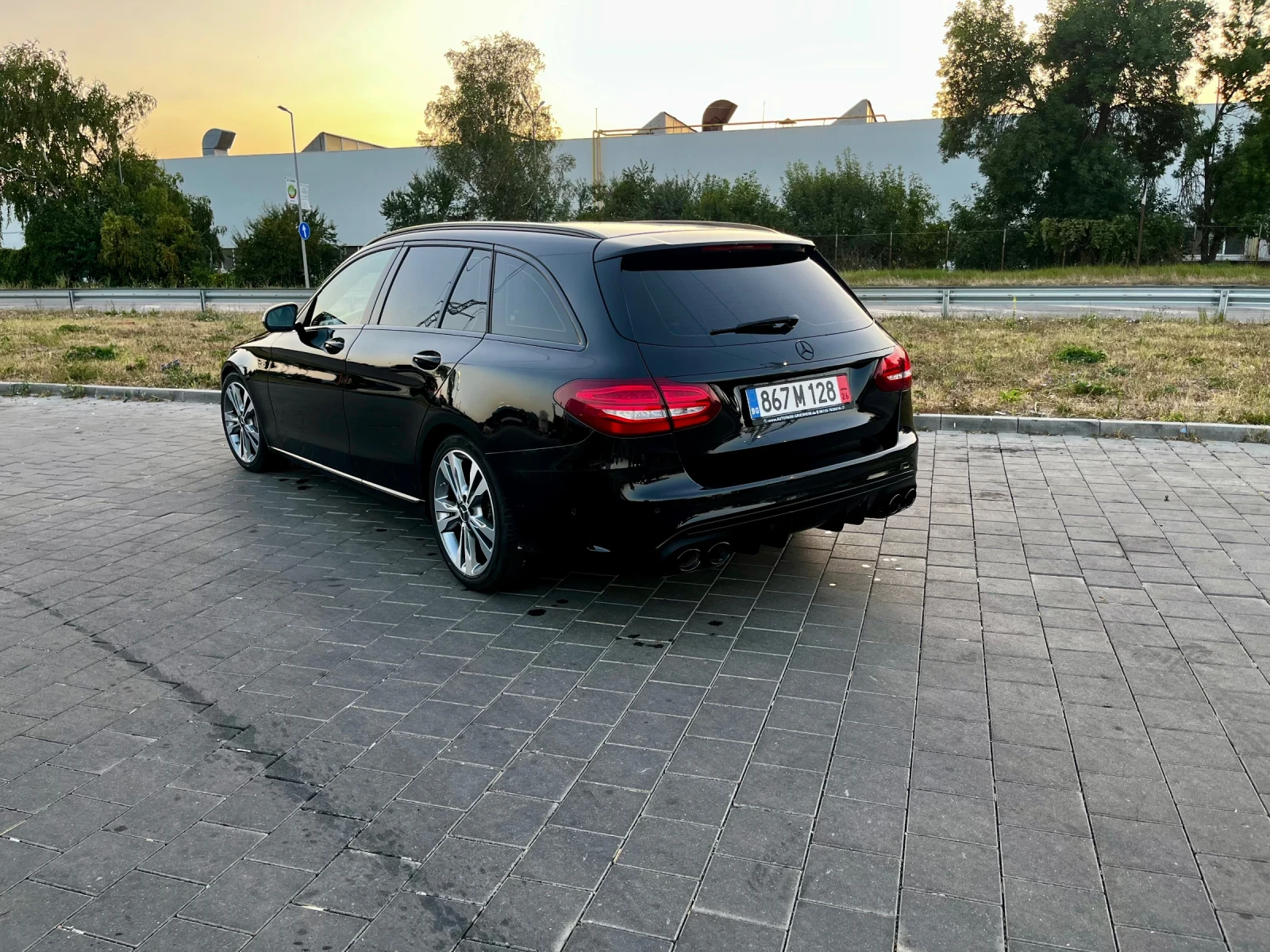 Mercedes-Benz C 400 9G-TRONIC 4MATIC, снимка 5 - Автомобили и джипове - 56049239