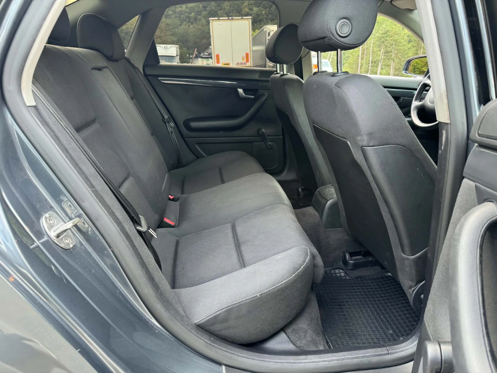 Audi A4 1.9TDI , снимка 13 - Автомобили и джипове - 56141268