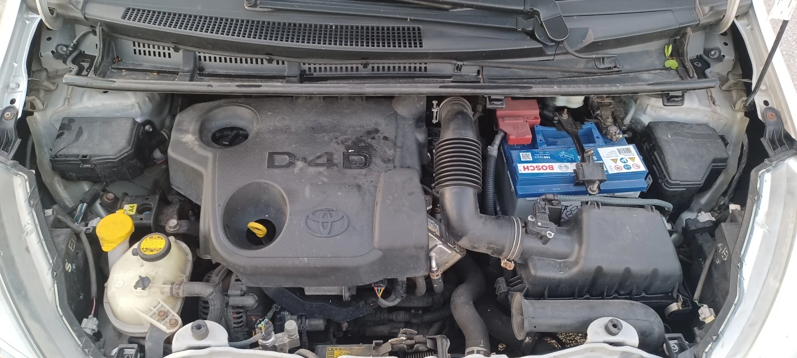 Toyota Yaris 1.4 D-4D, снимка 14 - Автомобили и джипове - 56201755