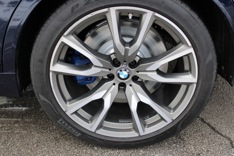 BMW X7 M50i, снимка 4 - Автомобили и джипове - 36048471