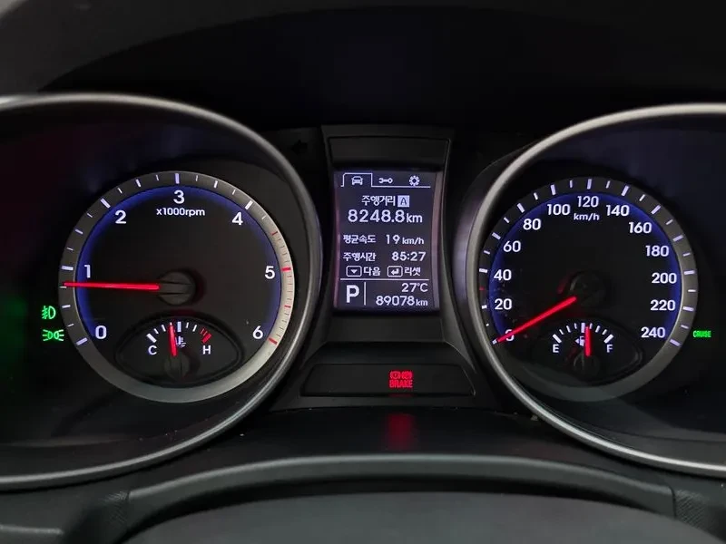 Hyundai Santa fe 2.0 2wd premium, снимка 8 - Автомобили и джипове - 55844202