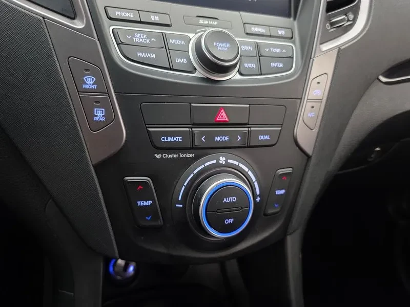 Hyundai Santa fe 2.0 2wd premium, снимка 16 - Автомобили и джипове - 55844202