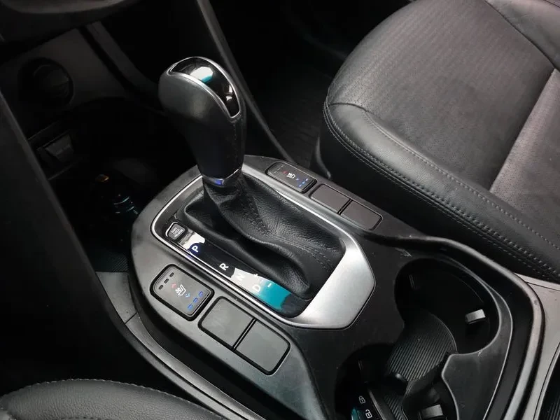 Hyundai Santa fe 2.0 2wd premium, снимка 9 - Автомобили и джипове - 55844202