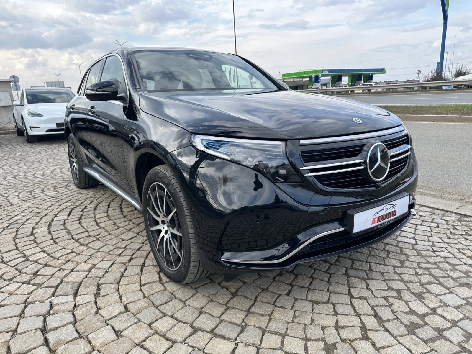 Mercedes-Benz EQC EQC400/4MATIC AMG Distronik, BURMESTER, 8000.Км!!!, снимка 1