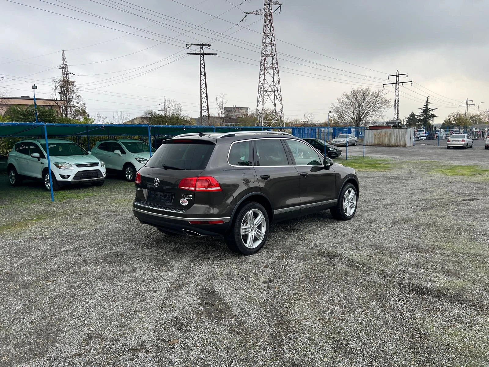 VW Touareg 3, 0TDi НАПЪЛНО ОБСЛУЖЕН! АВТОМАТ КОЖА НАВИ ПОДГРЕ - изображение 5