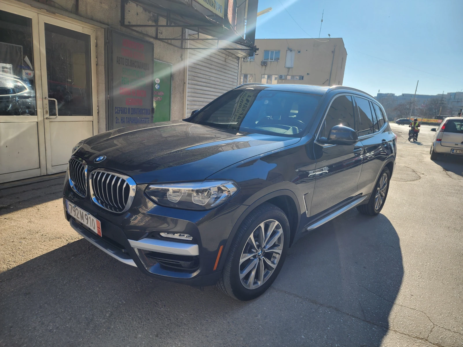 BMW X3 SUV - изображение 8
