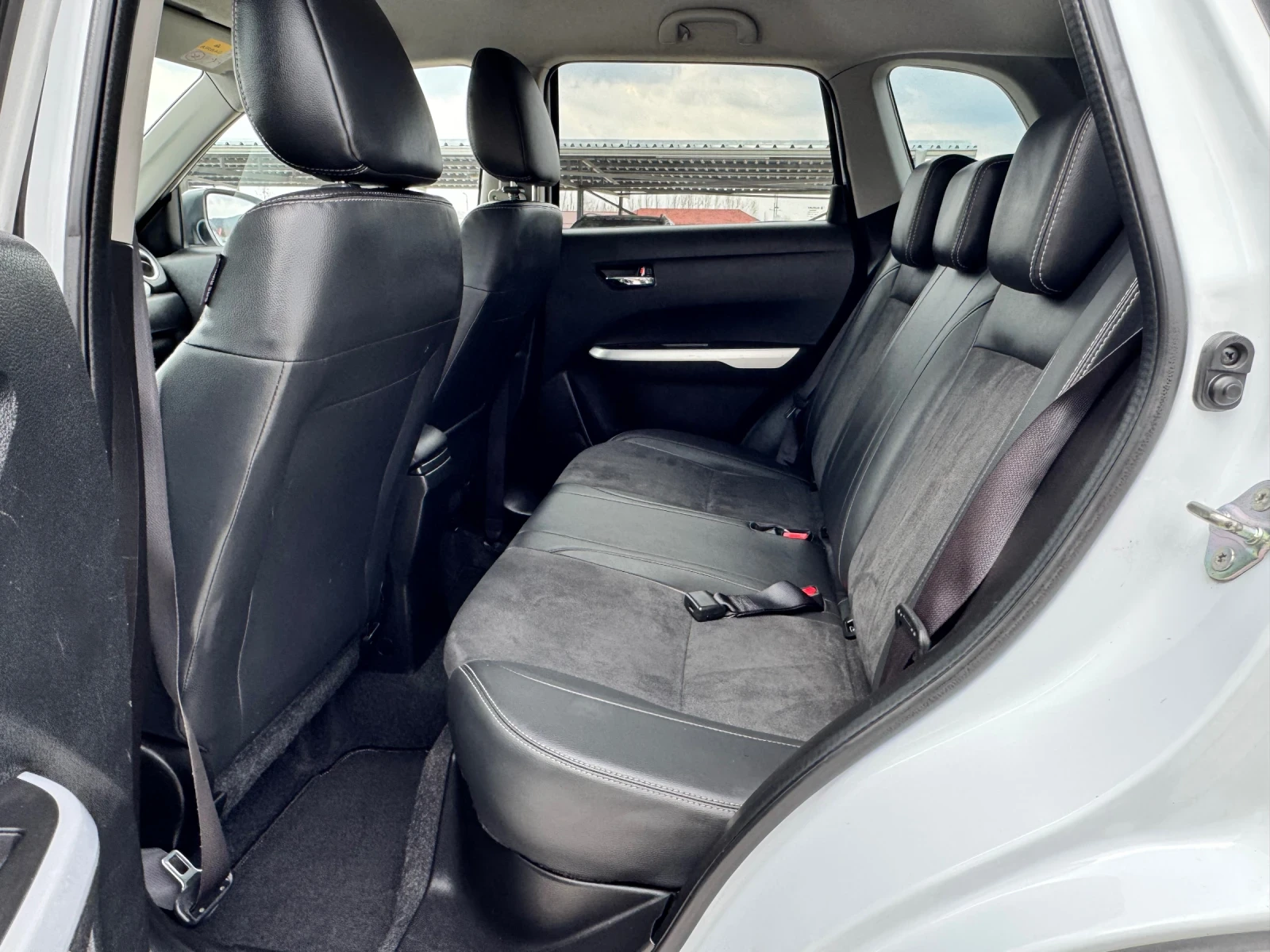 Suzuki Vitara 1.6DI-D ALL GRIP 4x4, снимка 9 - Автомобили и джипове - 53978758