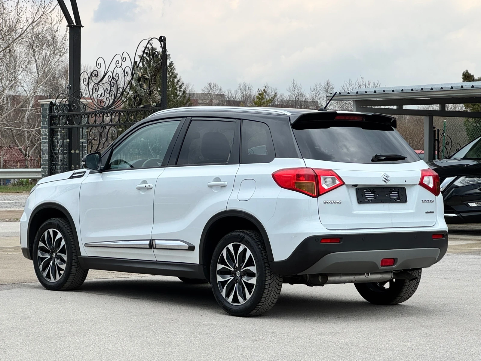 Suzuki Vitara 1.6DI-D ALL GRIP 4x4, снимка 3 - Автомобили и джипове - 53978758