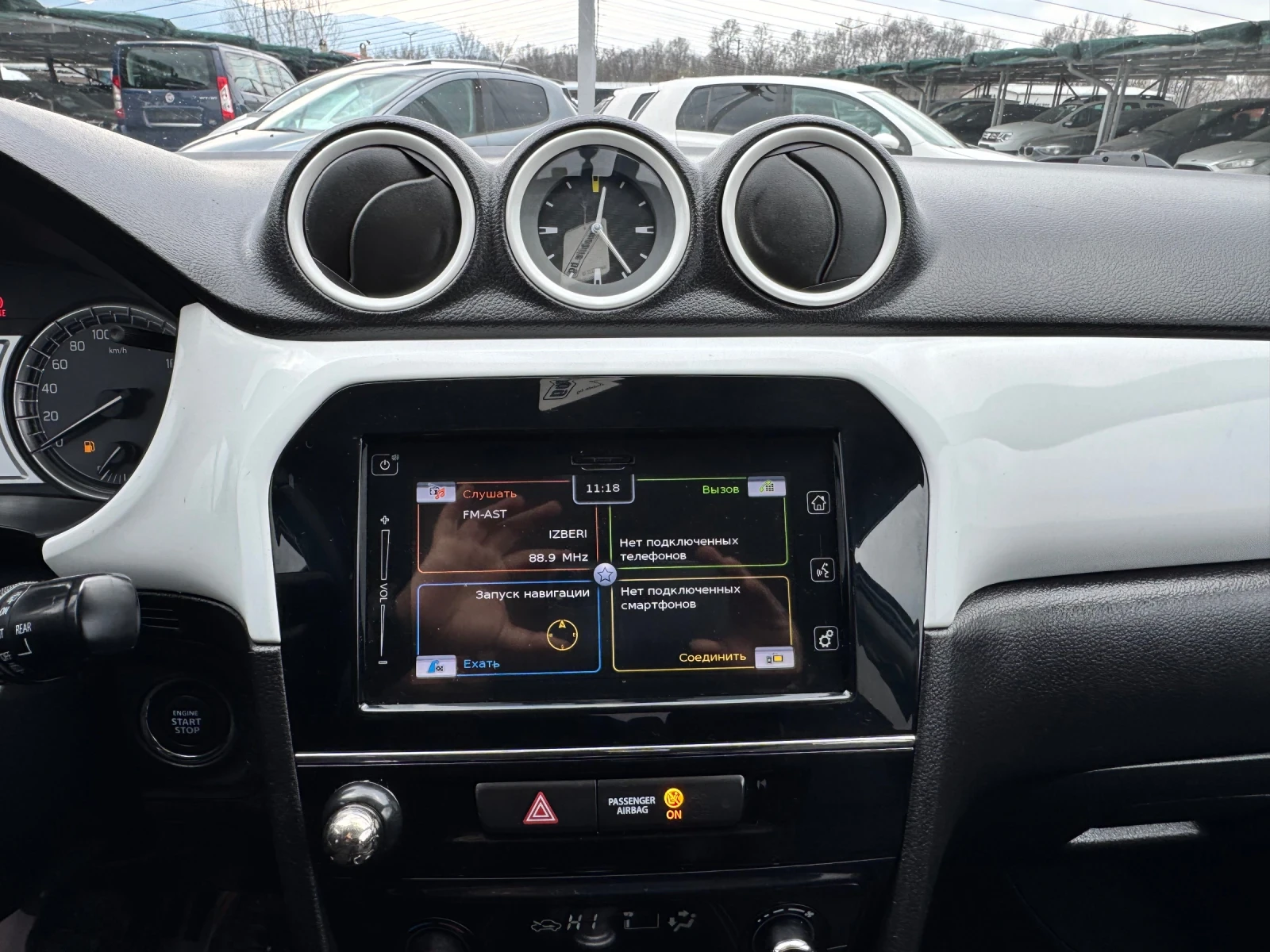 Suzuki Vitara 1.6DI-D ALL GRIP 4x4, снимка 13 - Автомобили и джипове - 53978758