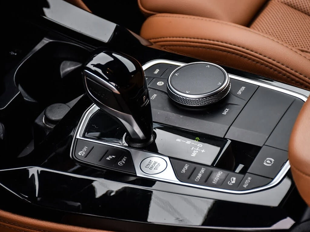 BMW X4 xDrive30i* AWD* АвтоКредит* (ЦЕНА ДО БГ), снимка 13 - Автомобили и джипове - 54129275