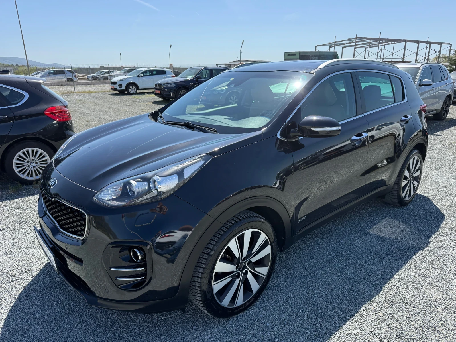 Kia Sportage (KATO НОВА)^(4x4)