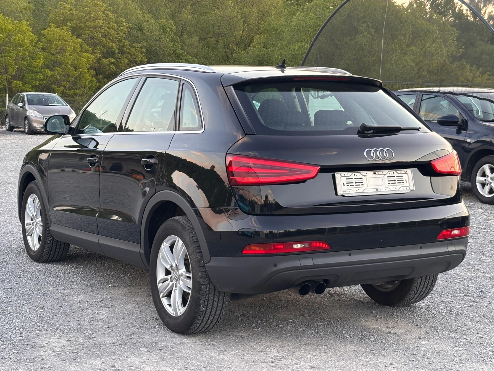 Audi Q3 2.0 TDI / Автомат, снимка 5 - Автомобили и джипове - 54417599