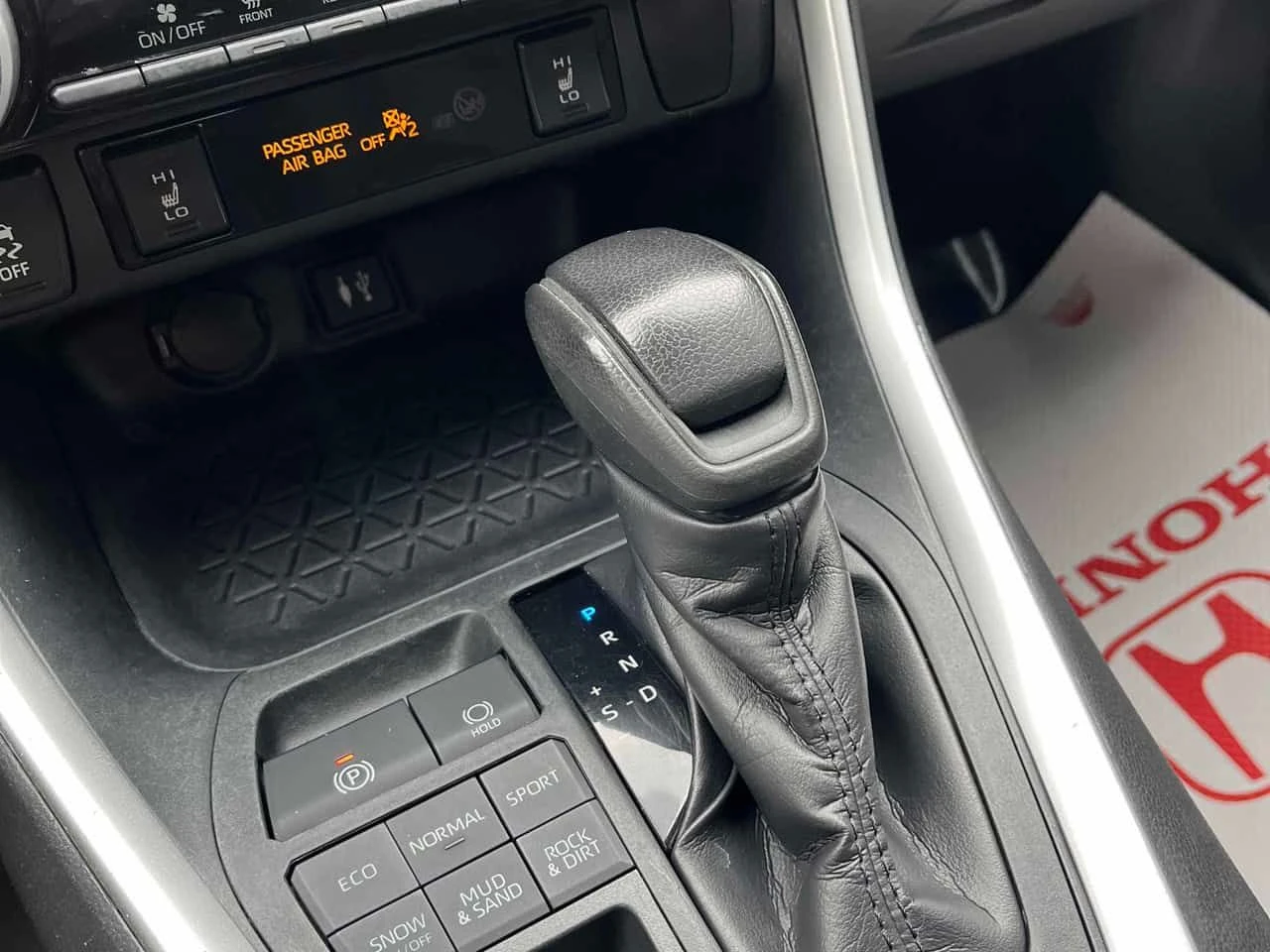 Toyota Rav4 * AWD * ПОДГРЕВ * ОТ ПРЕДСТАВИТЕЛСТВО, снимка 9 - Автомобили и джипове - 54509886
