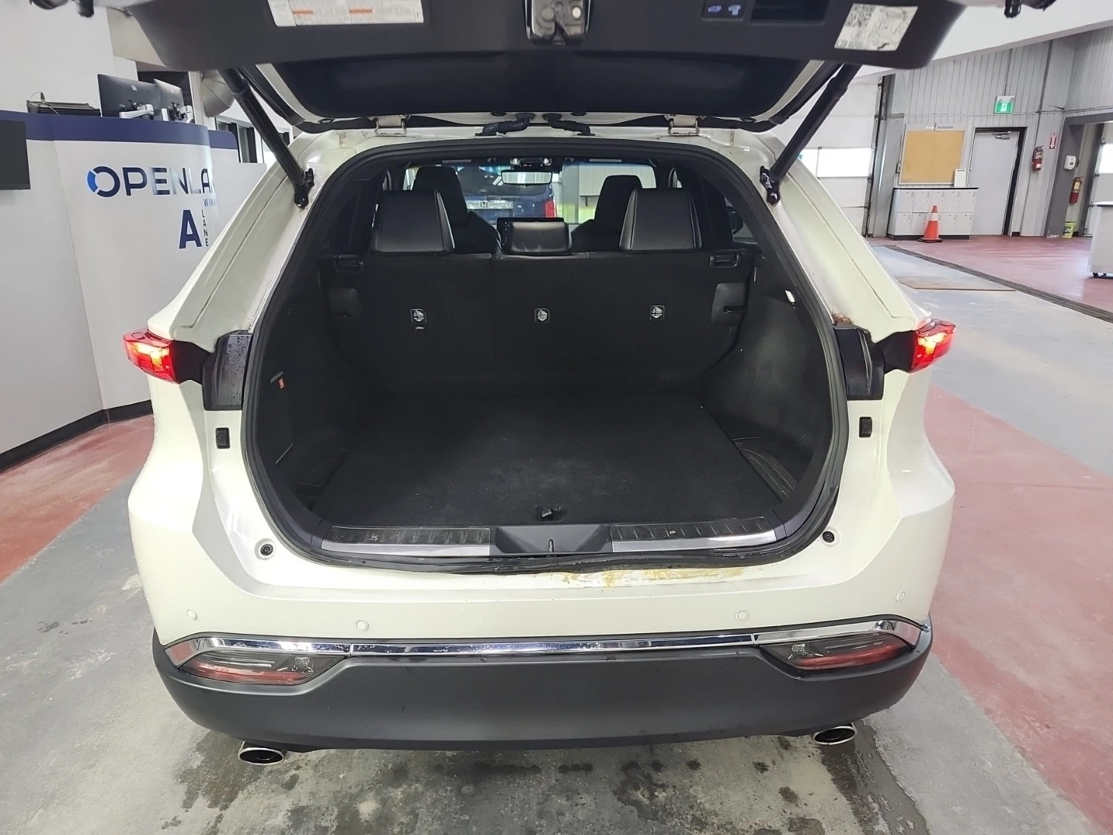 Toyota Venza LIMITED * HEAD UP * ВЕНТИЛАЦИЯ * BLIND SPOT * 360 , снимка 4 - Автомобили и джипове - 55305283
