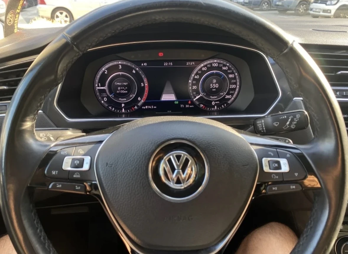 VW Tiguan 2.0 TDI ALLSPACE, снимка 9 - Автомобили и джипове - 55668129