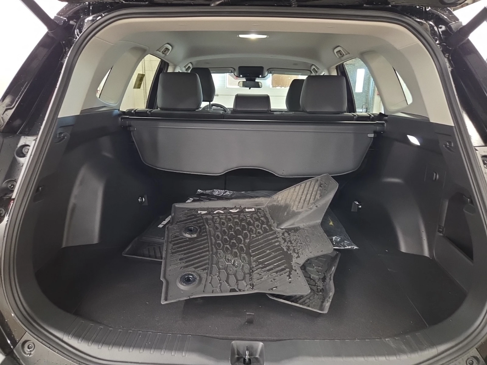 Toyota Rav4 2026 Toyota Rav4 XLE, снимка 13 - Автомобили и джипове - 55817230