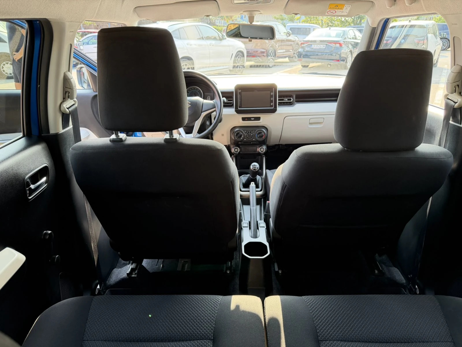 Suzuki Ignis, снимка 8 - Автомобили и джипове - 56073612