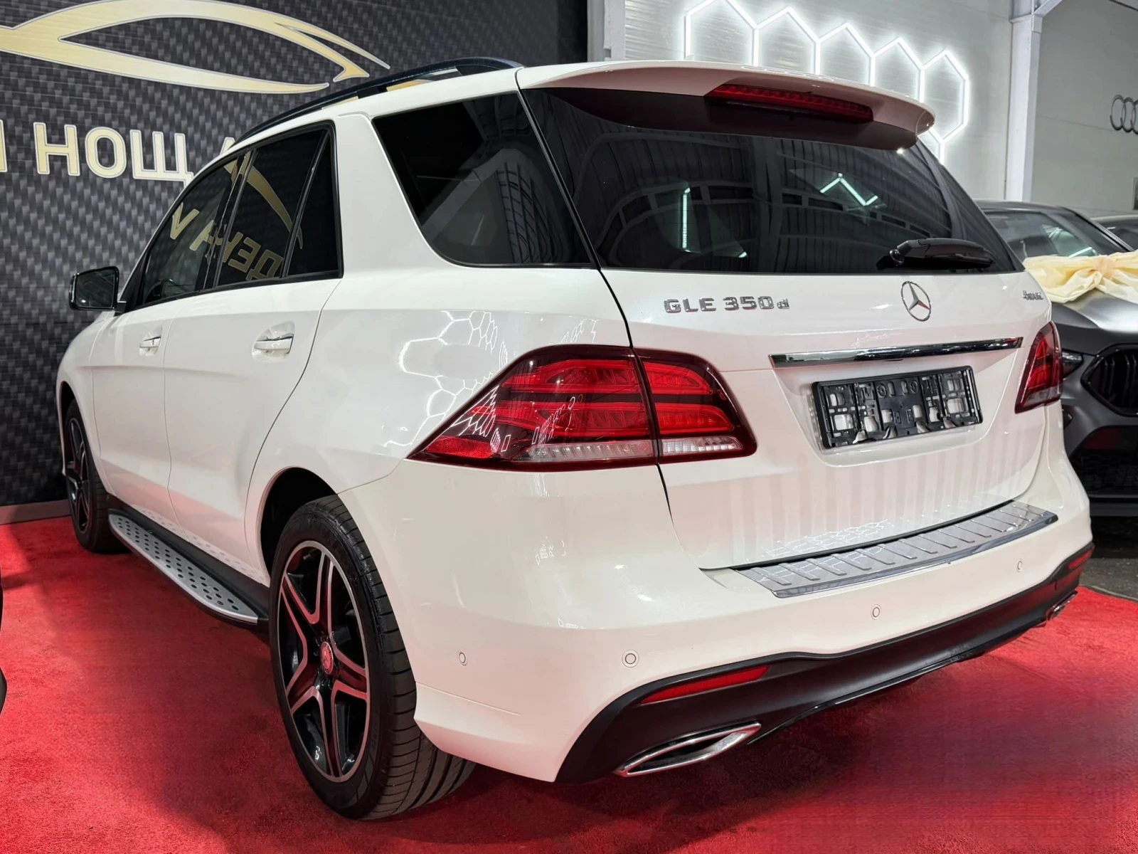 Mercedes-Benz GLE 350 Mercedes-Benz GLE 350d 4MATIC AMG Line / DESIGNO /, снимка 7 - Автомобили и джипове - 56117083
