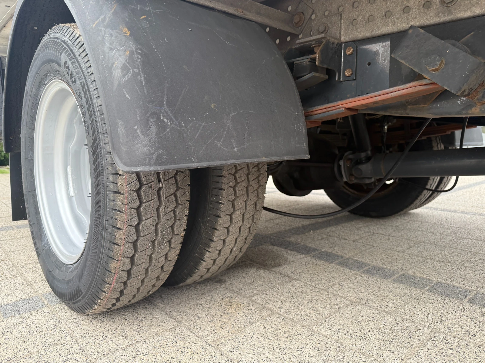 Iveco Daily 35-150 3.0HPI до 3.5т. Хладилен+ ток  - изображение 10