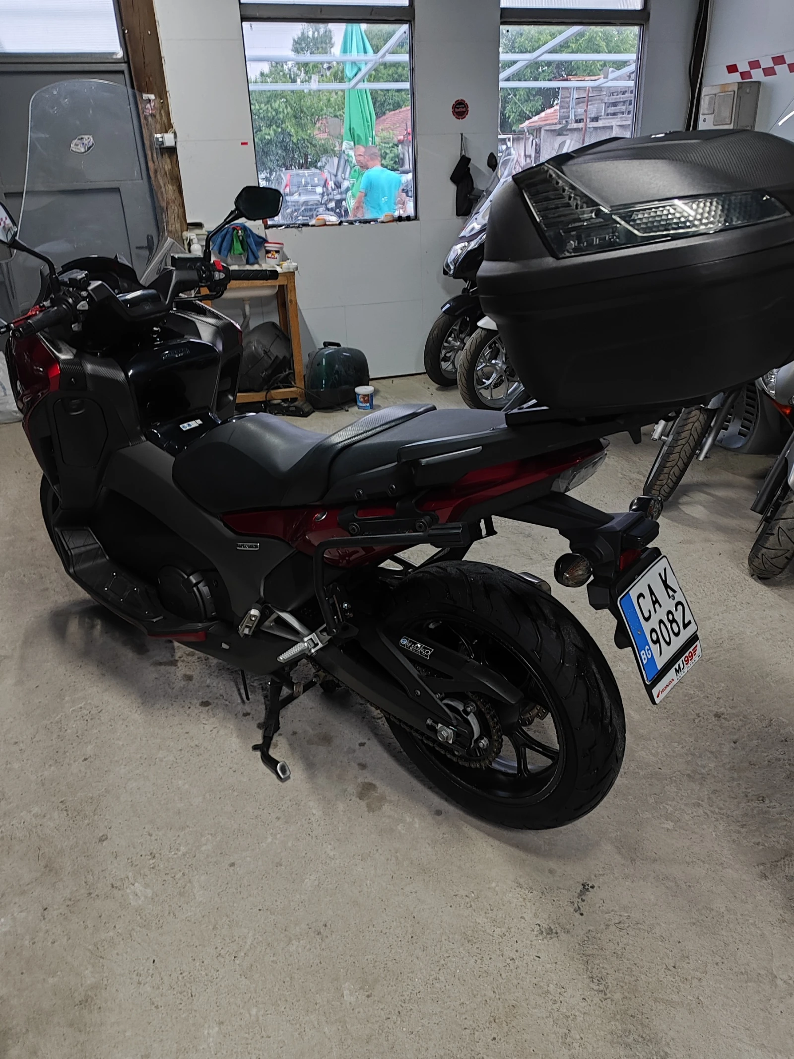 Honda Integra 750i traction control , снимка 7 - Мотоциклети и мототехника - 54727536